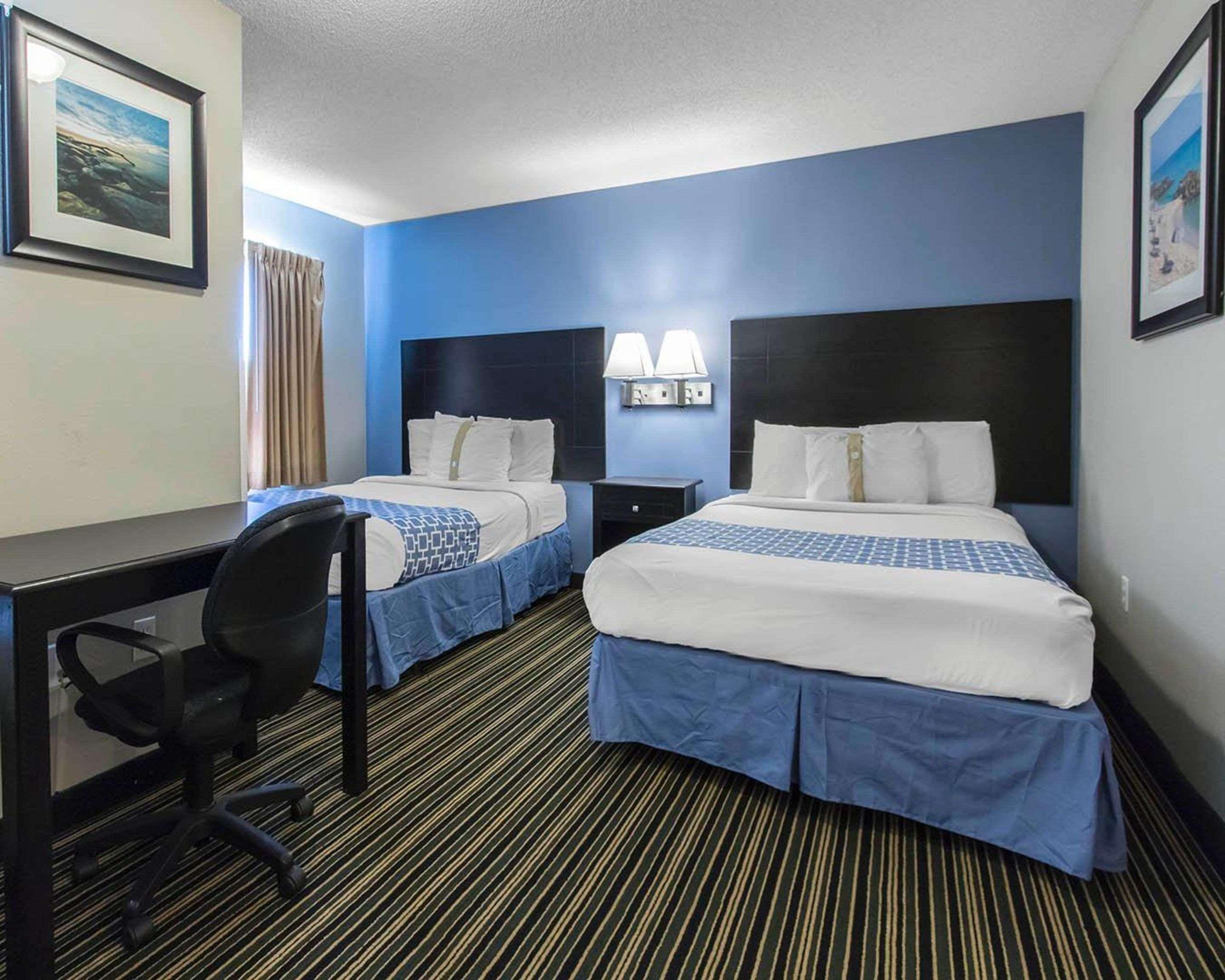 Suburban Extended Stay Hotel Naval Base Area Warrington Экстерьер фото