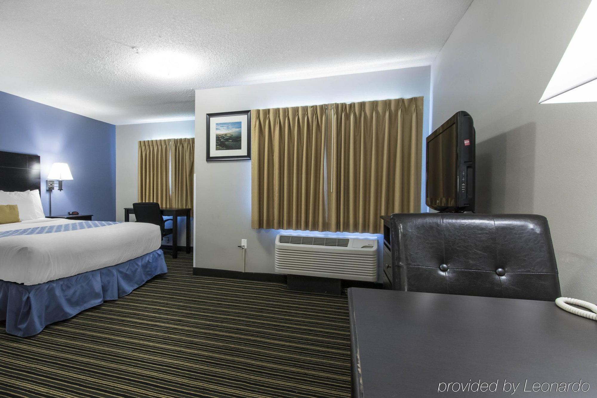 Suburban Extended Stay Hotel Naval Base Area Warrington Экстерьер фото